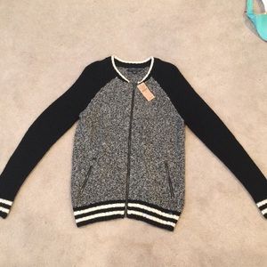 Zip-up American Eagle Sweater